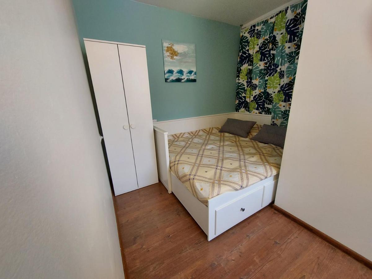 Mini Apartment With Separate Entrance พาลังกา ภายนอก รูปภาพ