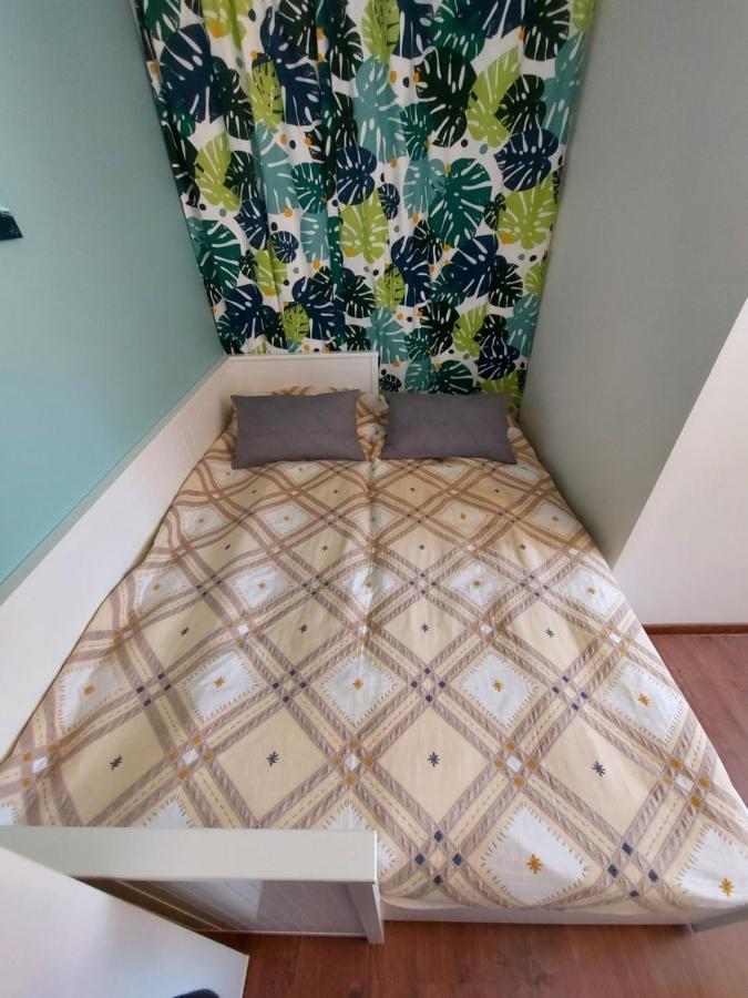 Mini Apartment With Separate Entrance พาลังกา ภายนอก รูปภาพ